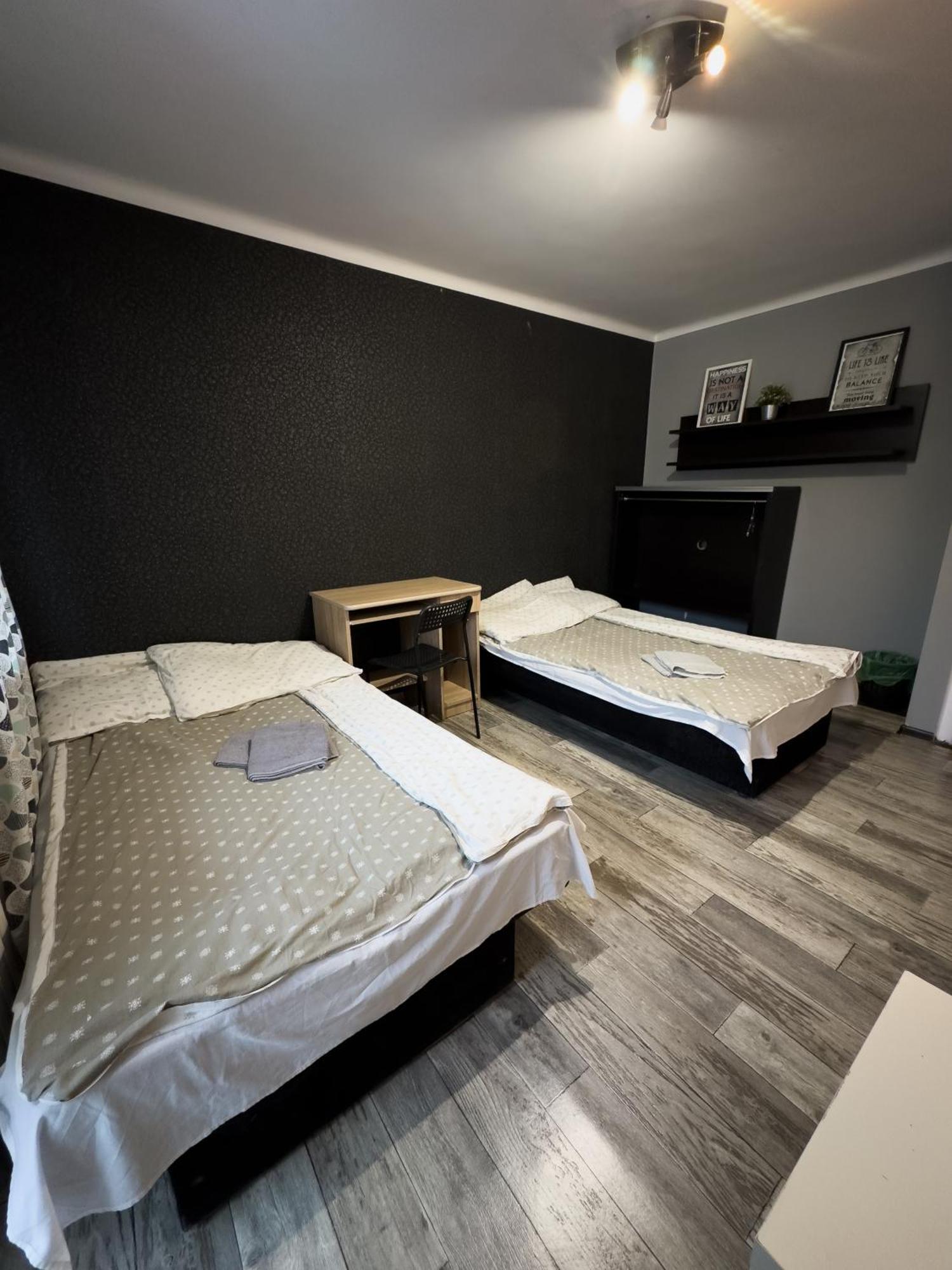 Kwadrat B&B Jalowego ジェシュフ エクステリア 写真